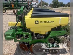 2015 John Deere 1725