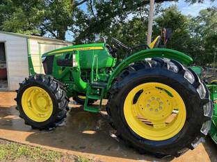 2022 John Deere 5075E