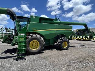 2017 John Deere S690