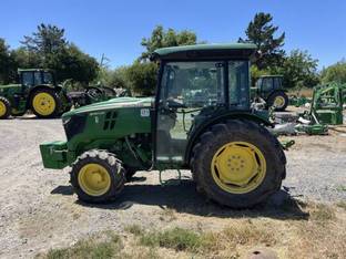 2018 John Deere 5090GN