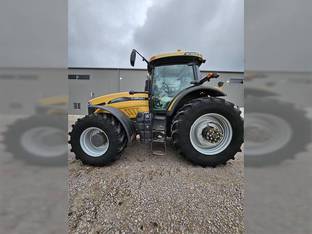 2011 Challenger MT645D