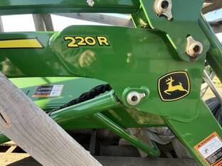2022 John Deere NEW 220R