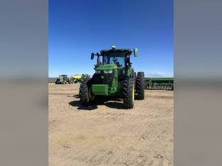 2023 John Deere 7R 230