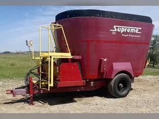 2009 Supreme International 700T