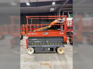 2017 SKYJACK SJIII3226