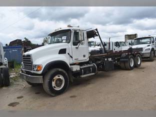 2005 Mack GRANITE CV713