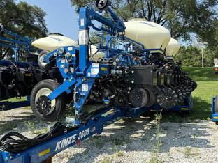 2024 Kinze 3605