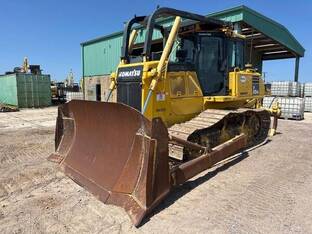 2019 Komatsu D65EX-18