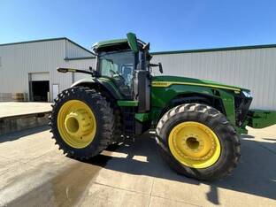 2023 John Deere 8R 370
