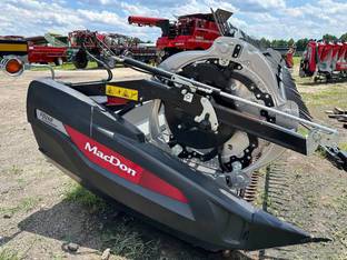 2022 MacDon Industries FD240