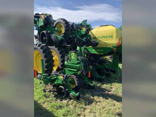 2023 John Deere 1725