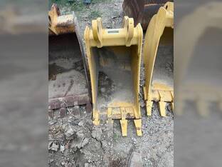 2012 John Deere 18IN310