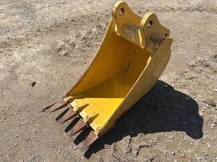 2012 John Deere 18IN310