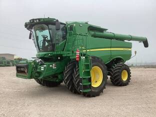 2023 John Deere S780