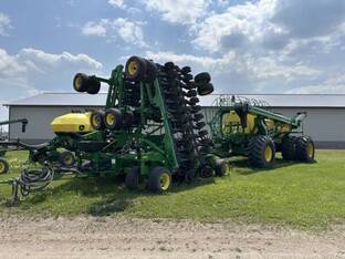 2022 John Deere N560