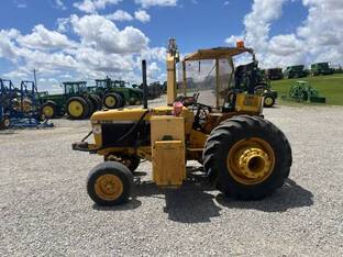 1990 John Deere 2755