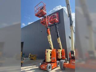 2024 JLG E300AJP