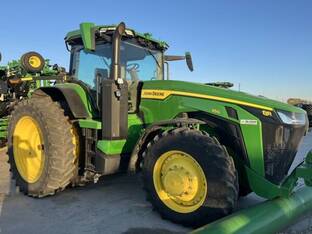 2023 John Deere 8R 250