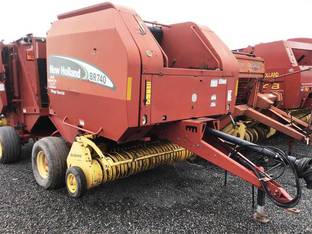 2005 New Holland BR740