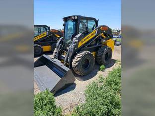 2019 New Holland L228
