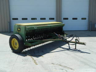 John Deere 8300