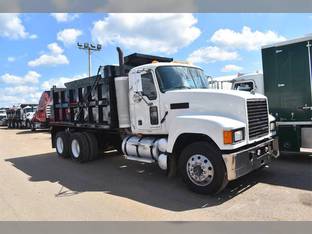 2009 Mack PINNACLE CHU613