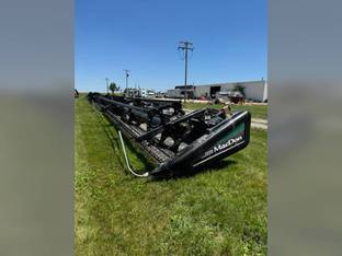 2010 MacDon Industries FD70