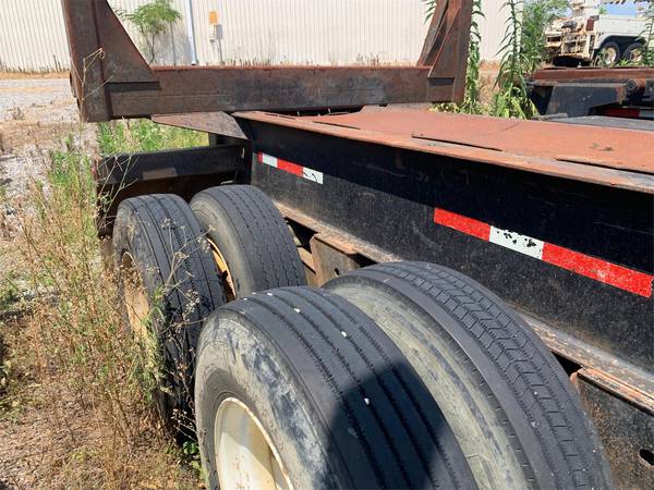 2000 Pitts 40 ft log trailer