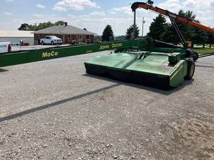 2013 John Deere 946