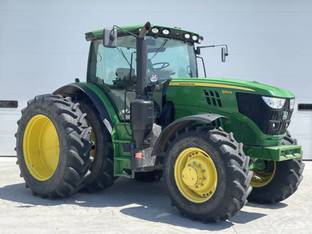 2017 John Deere 6155R