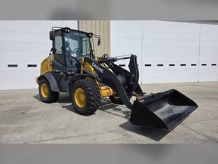 2022 John Deere 324L