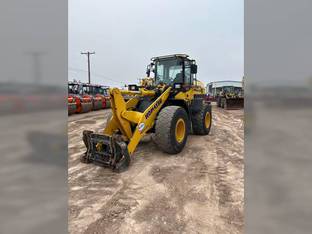 2022 Komatsu WA270-8