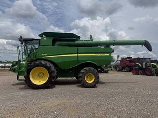 2015 John Deere S670