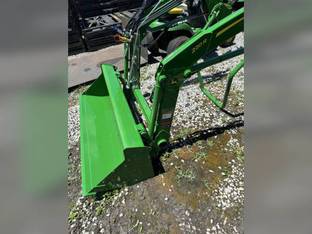 2024 John Deere 220r