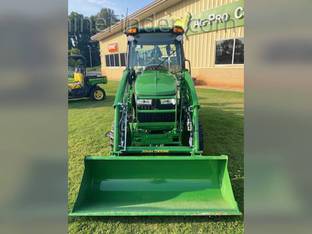 2025 John Deere 3046R