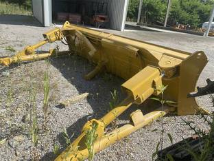 Caterpillar D8T ANGLE BLADE
