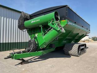 2019 Brent 2096 Grain Cart