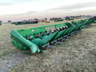 2015 John Deere 608C