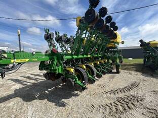 2023 John Deere 1795