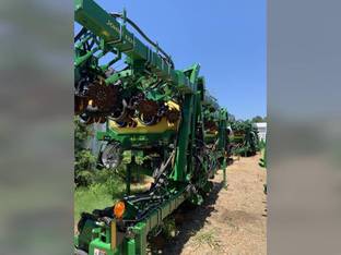 2023 John Deere 1725 CCS