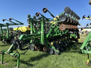 2004 John Deere 1790
