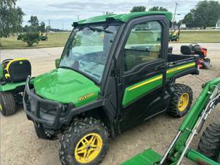2020 John Deere XUV835R