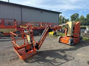 2017 JLG E300AJP