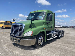 2016 Freightliner CASCADIA 125 RF5
