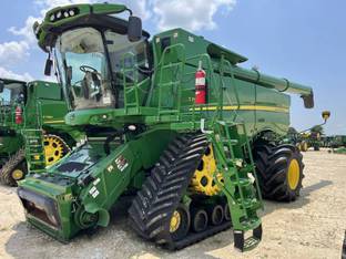 2021 John Deere S790