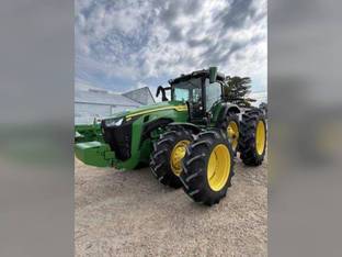2022 John Deere 8R 370