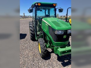 2017 John Deere 5100GN