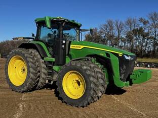 2023 John Deere 8R 370