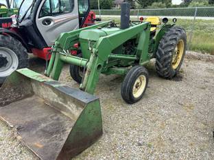 John Deere 2040