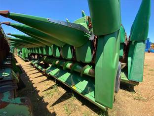 John Deere 1043